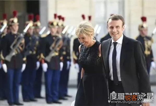 女教师与男学生能谈恋爱吗？为什么？