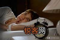 失眠的晚上你在想什么？
