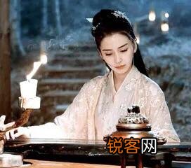 如何用古诗词表达「我爱你」,「我喜欢你」或「思念」的意思？