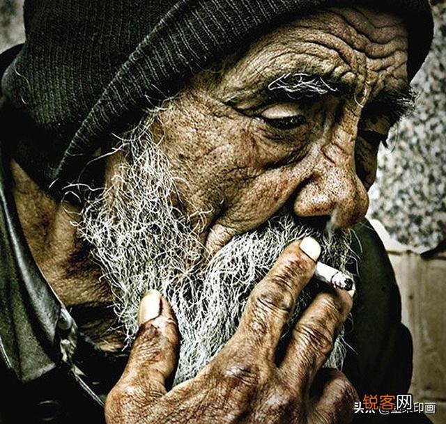 手机拍照功能AI模式和HDR模式有什么细微的不同？哪种模式拍照更细腻？