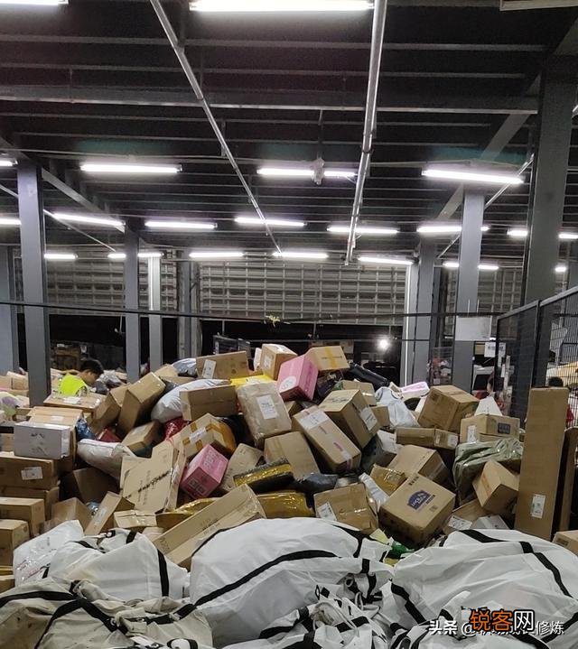 做快递代理点赚钱吗？