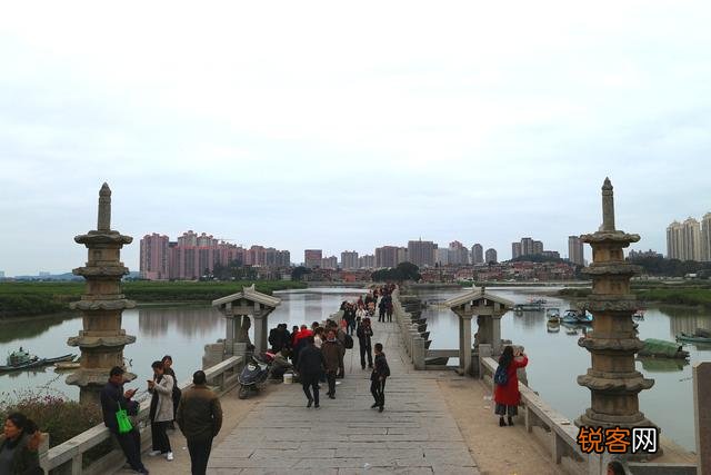 泉州洛阳桥的由来,有什么历史介绍吗？