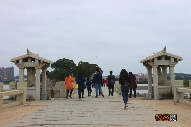 泉州洛阳桥的由来,有什么历史介绍吗？