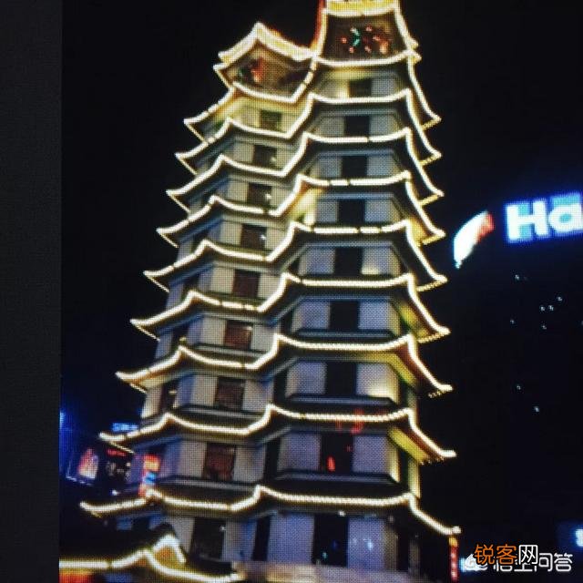 “站着好像东西塔,倒着好像洛阳桥”是什么意思？