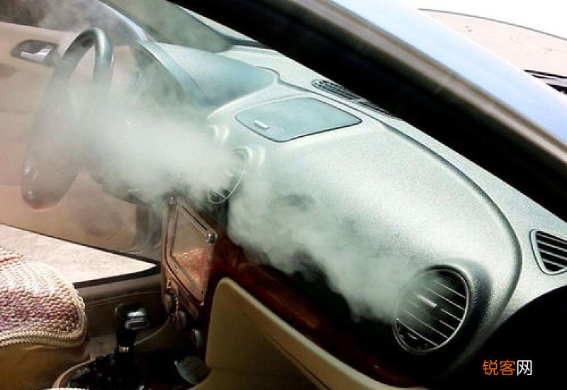 为什么车开空调声音就大 车开空调为什么声音很大