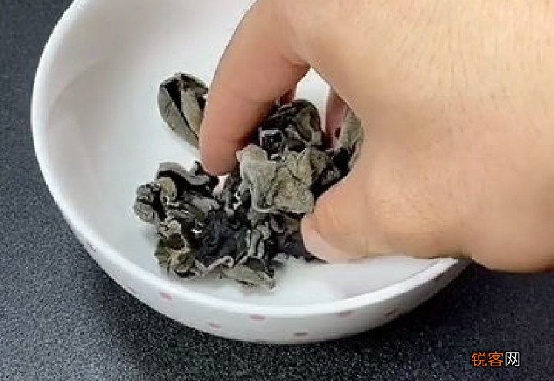 正确泡木耳的方法