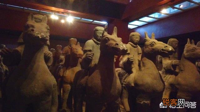 听说徐州有汉朝兵马俑,和秦朝兵马俑有什么区别？去过徐州旅游的朋友能否谈一谈？