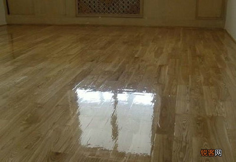 强化地板泡水怎么补救