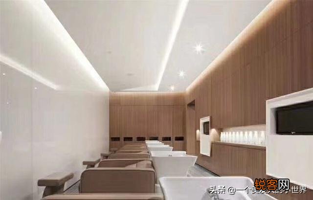 有没有判断脸型和推荐发型的设计师？