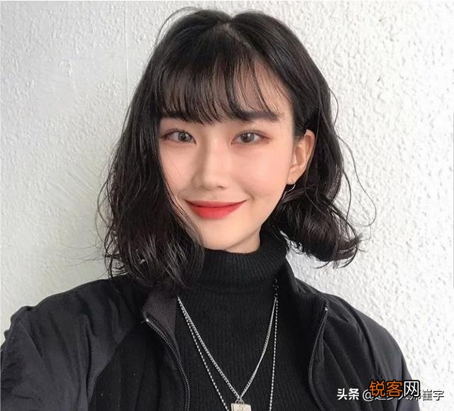 2018年各款脸型分别适合什么样的卷发？