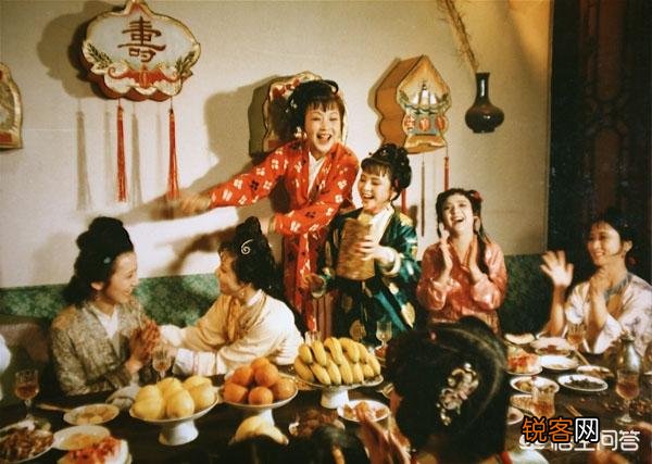 宝玉说院子里的海棠代表晴雯,袭人为何生气？袭人和晴雯,谁是海棠花？