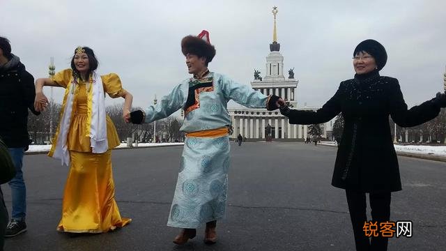 蒙古族过农历年还是藏历年？