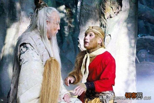 孙悟空的跳出三界外不在五行中是什么意思？他自己不是还属于金吗？