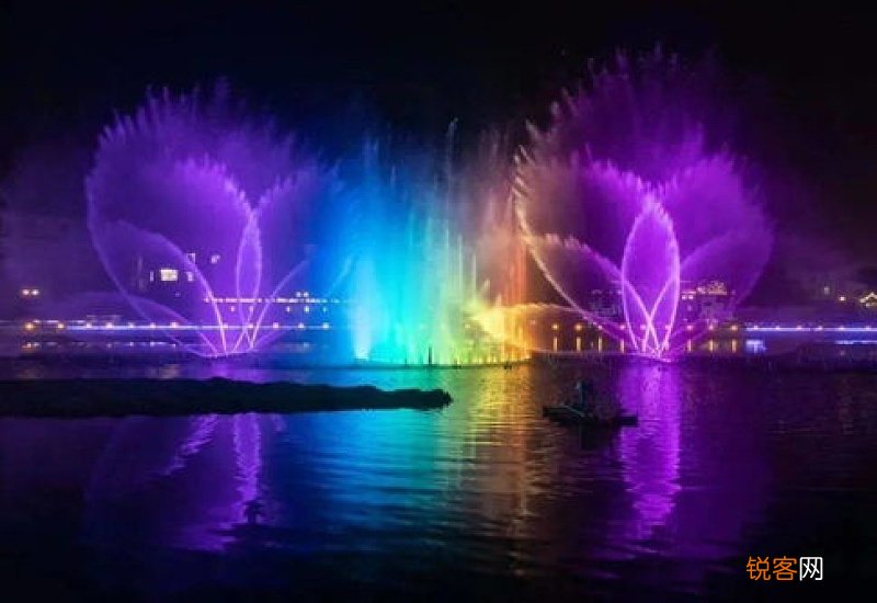 金山嘴渔村喷泉几点开始2021