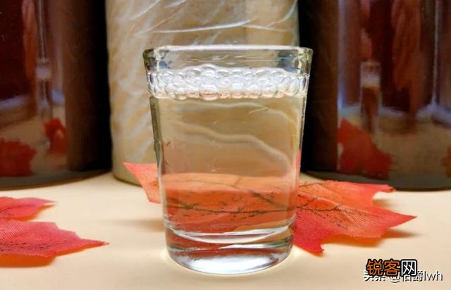 想买几箱低端酱香酒保存,不知王子,迎宾,金沙回沙,珍五怎么样？