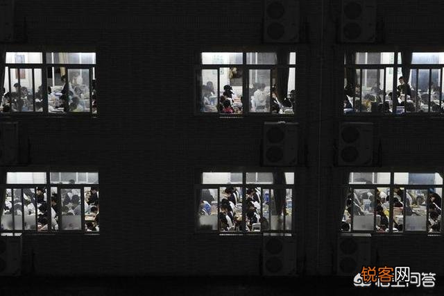 小学六年级老师无偿补课,家长与学生有权拒绝吗？