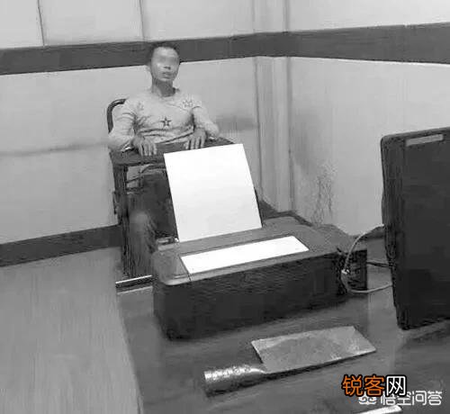 武汉面馆砍头案一审杀人者宣判死缓,仅赔偿受害者家属2.5万元,你怎么看？