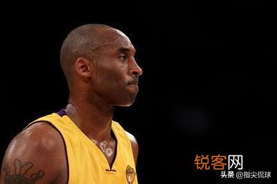 科比当年肘击球迷致其死亡,打七年官司赔偿巨款,这是怎么回事？