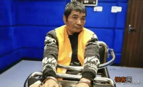 江西高安一男子在农贸市场持刀伤人,是由什么引发的？