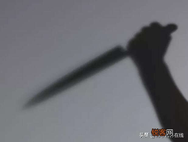 亲吻老板娘的醉酒男被捅死,老板被判无期徒刑,谁更值得同情？
