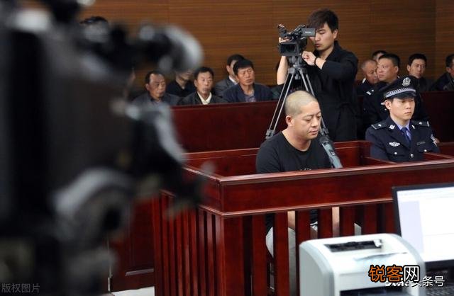 你亲身经历的凶杀案现场有哪些？