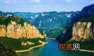 天门中断楚江开这句古诗中的中断是什么意思 天门中断楚江开中中断什么意思
