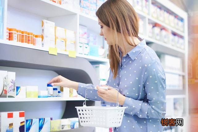 我是护士,邻家老人频繁要求我在家输液我苦不堪言,该怎么拒绝？