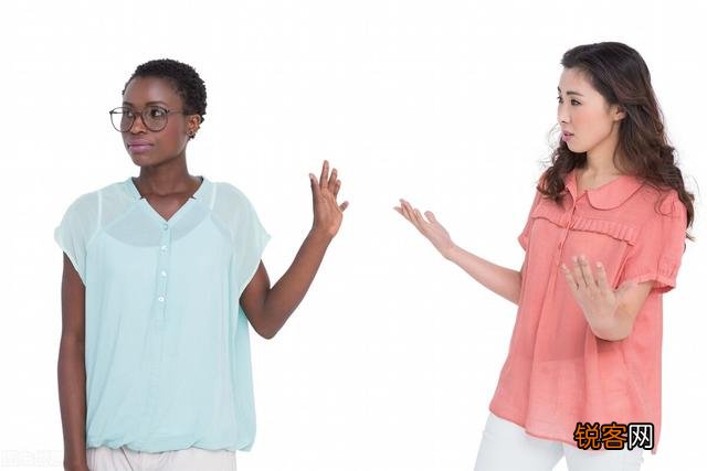 我是护士,邻家老人频繁要求我在家输液我苦不堪言,该怎么拒绝？