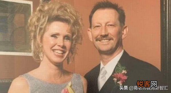 特朗普建议“注射清洁剂预防病毒”,他的粉丝照做后不治身亡,美国人为何会相信他？