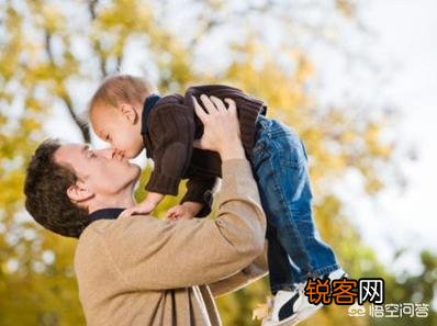 “狼”爸为何让仅仅10岁女儿举吊瓶参观衡水中学,值得大家深思吗？