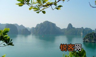 千山千水千江月不如湘江逝水流年什么意思 千山千水千江月不如湘江逝水流年的意思