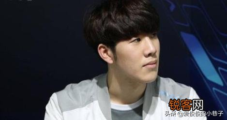 IG羞男赛后仍玩滑板鞋,网友“拿天赋和版本做对”,你认同吗？