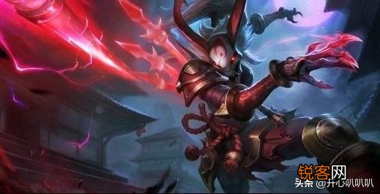 Theshy“血刀流”滑板鞋问世,8分钟压对面4级,3000的血刃成为关键,如何点评？