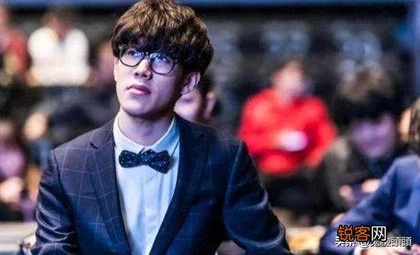 TheShy滑板鞋秀操作后,“超过10位职业选手开始练习,网友直言引领潮流”,你怎么看？