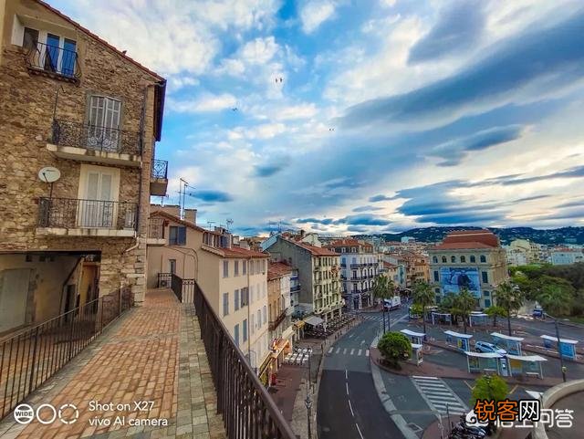 vivo X27和荣耀V20价格差不多,买哪个更好？
