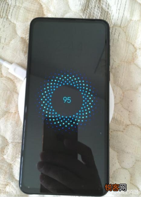 3000元买一加6、小米mix3和荣耀v20中的哪个好？