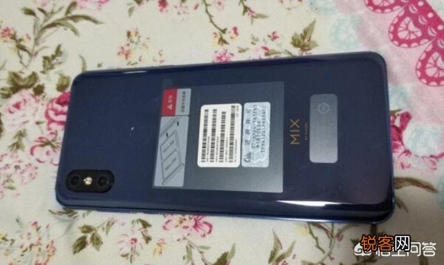 3000元买一加6、小米mix3和荣耀v20中的哪个好？