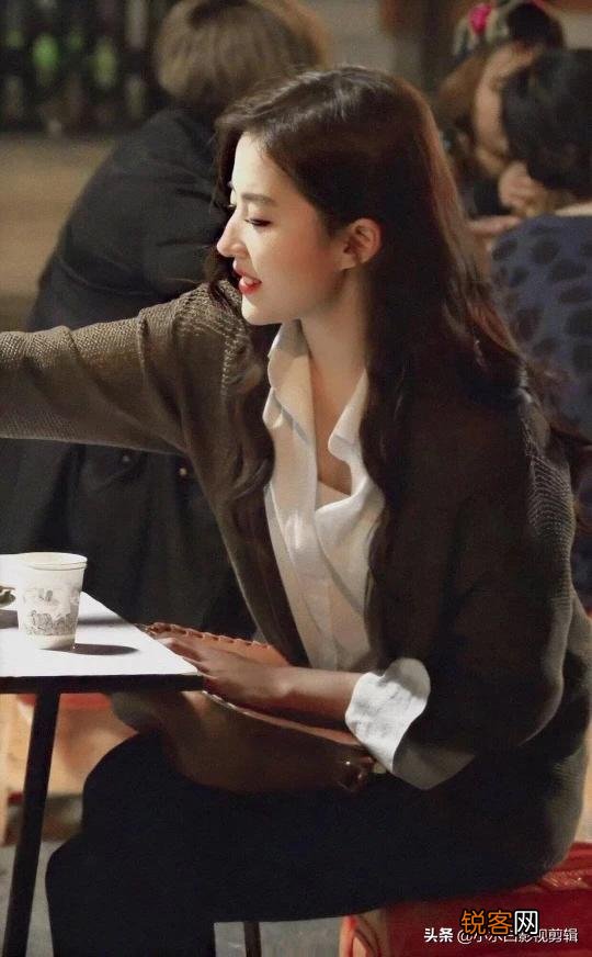 哪款手机剪辑软件可以导出15分钟以上的视频？