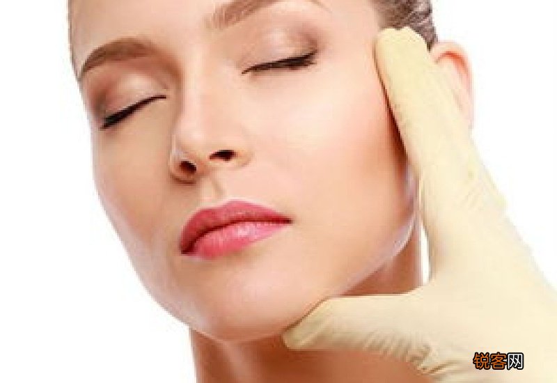 戴口罩脸上会长痘痘吗