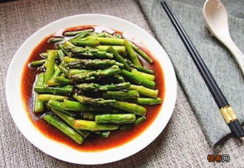 水肿吃哪些食物 吃什么缓解水肿