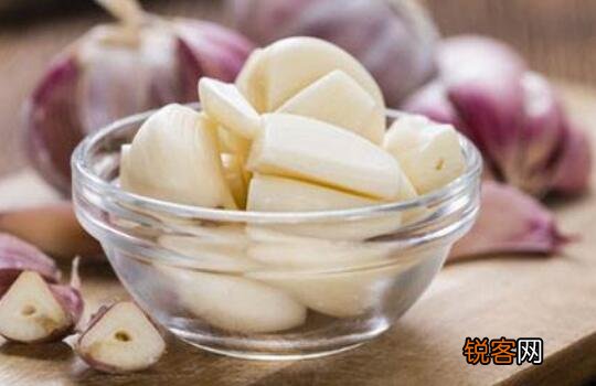 男生为什么不可以生吃大蒜 一个长期性吃蒜的男生会怎么样