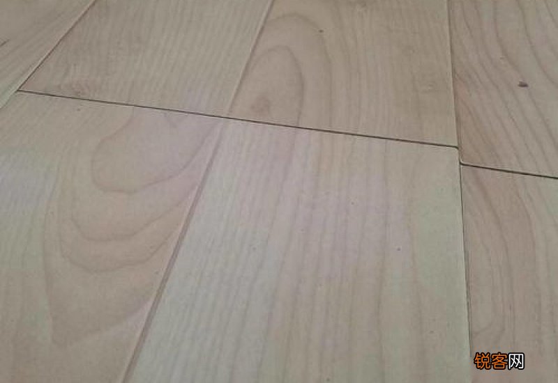地板缝隙太脏怎么处理