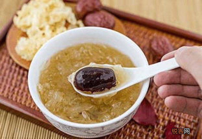 银耳和燕窝的营养价值一样吗