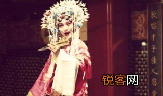戏子无情下一句是 戏子无情下一句介绍