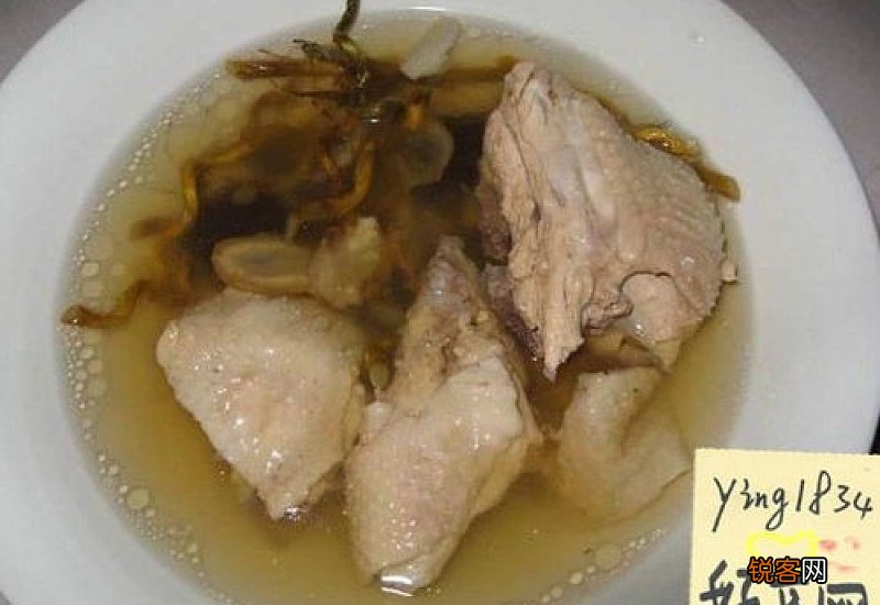 石斛花旗参炖鸡汤功效