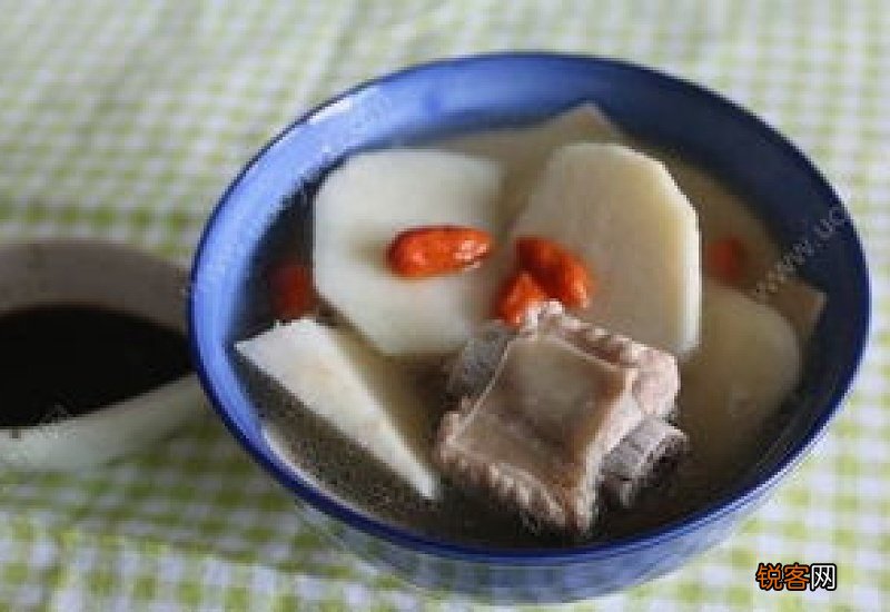 汤的营养是在汤里还是在肉里呢 喝汤好还是吃肉好呢