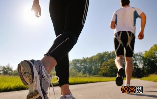 男性健身必备五大动作 健身锻炼四常识