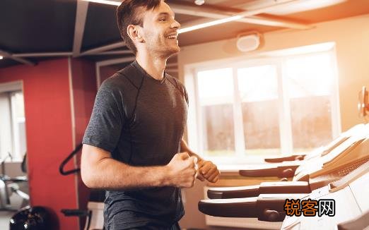 男性健身必备五大动作 健身锻炼四常识