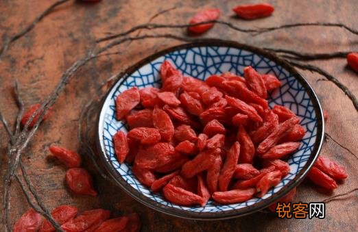 男人出虚汗的原因 出虚汗食疗小偏方推荐