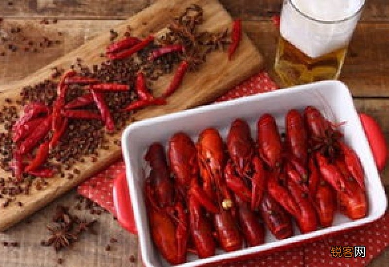 小龙虾可以和韭菜一起吃吗